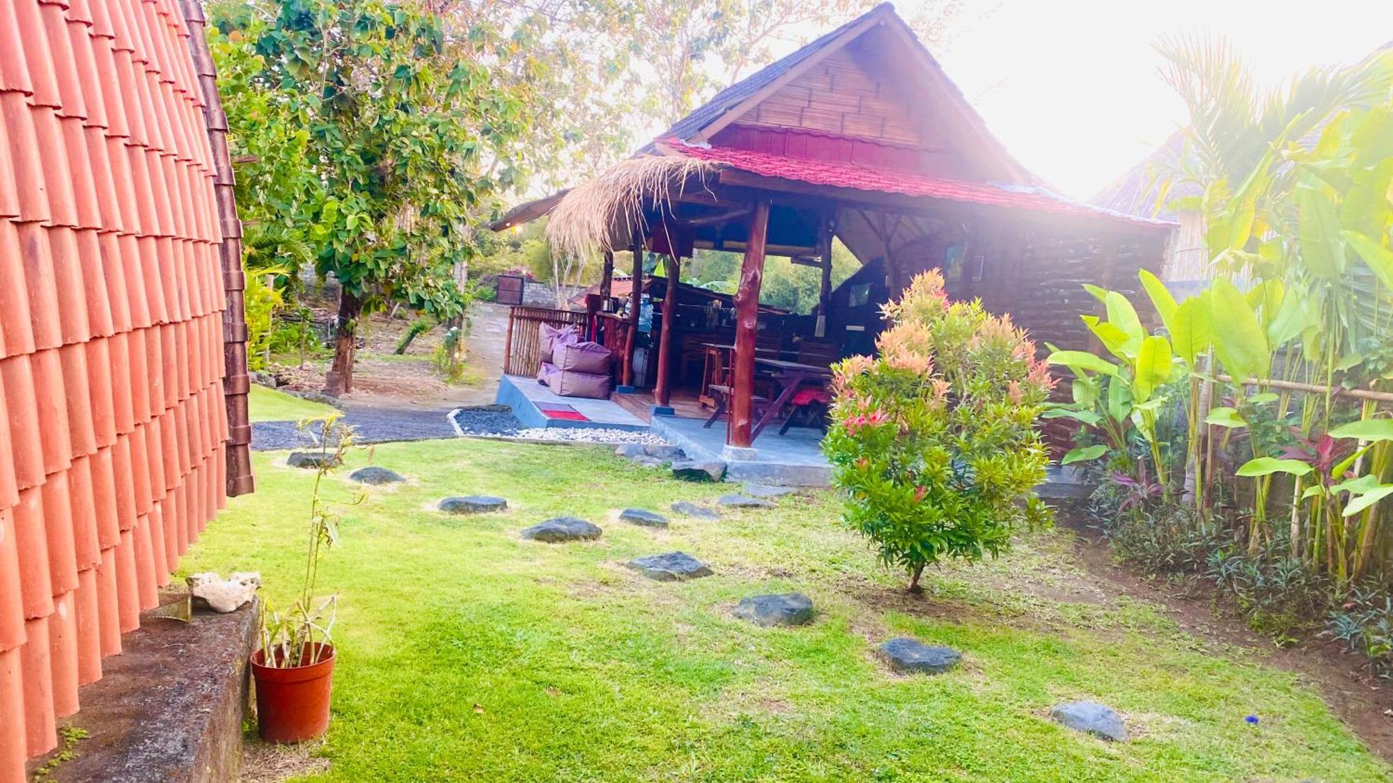 Pondok Sari Homestay 乌干沙 外观 照片