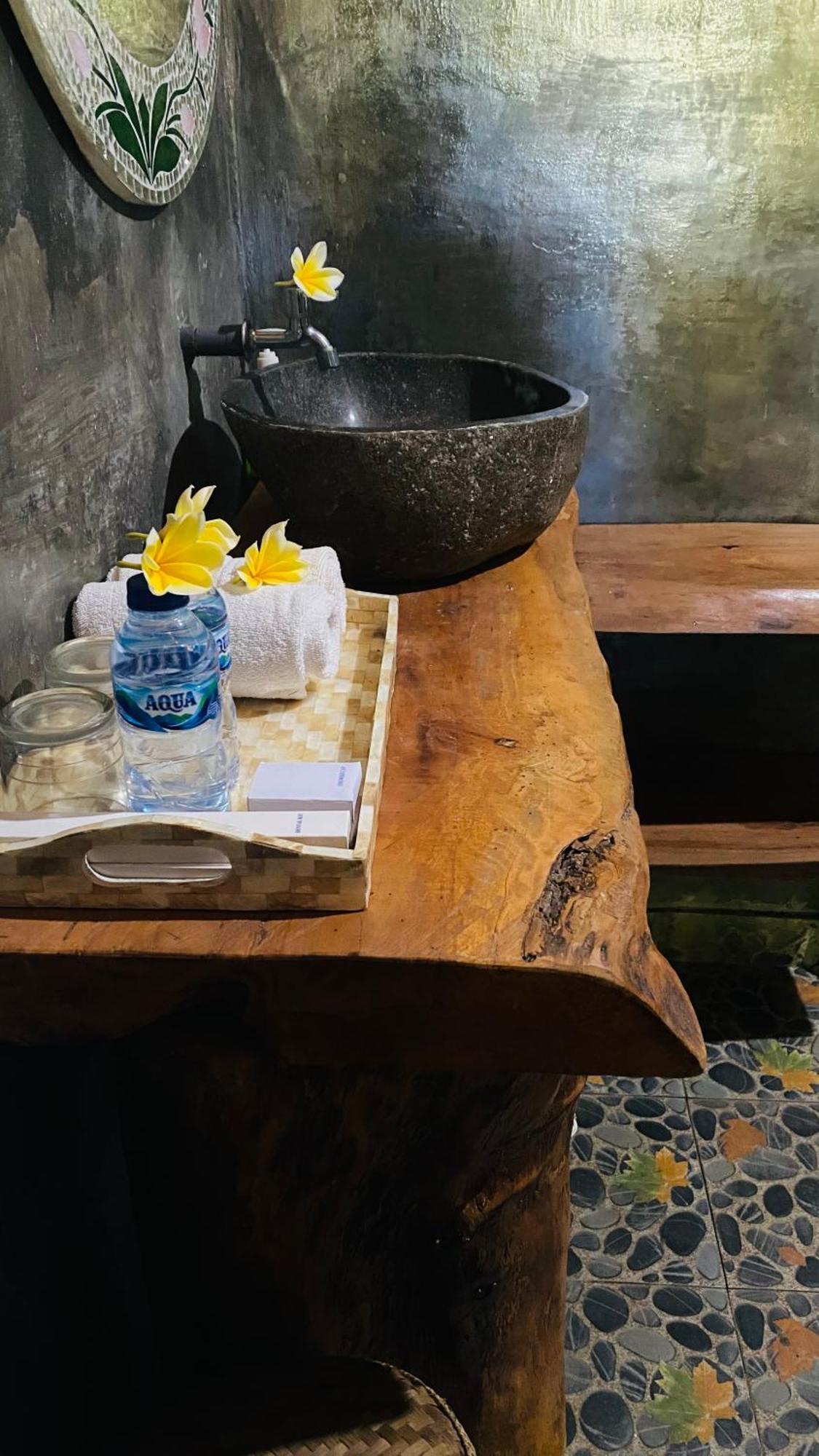 Pondok Sari Homestay 乌干沙 外观 照片